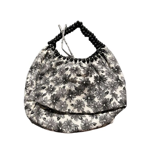 Amici Accessories  - Picture 6 of 7